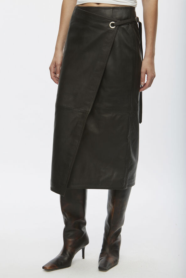 Oval Square Reflection Leather Skirt Chocolate torte