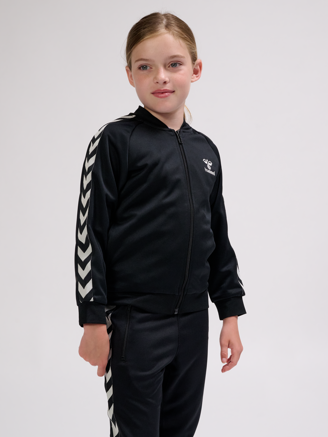 hmlNEWI ZIP JACKET