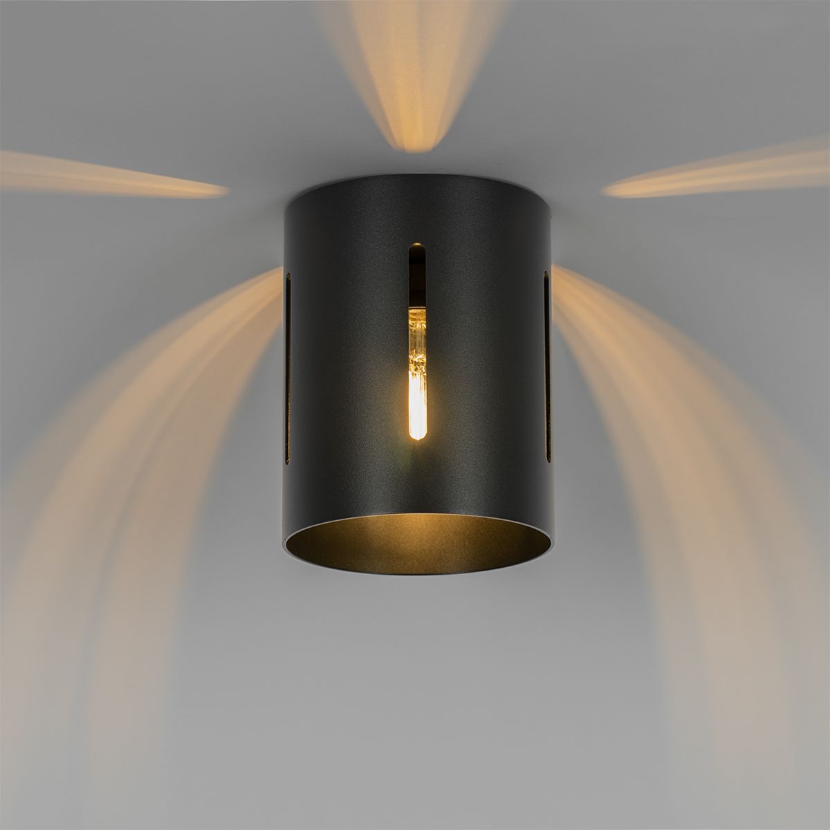Design plafondlamp zwart met lichteffect - Yana