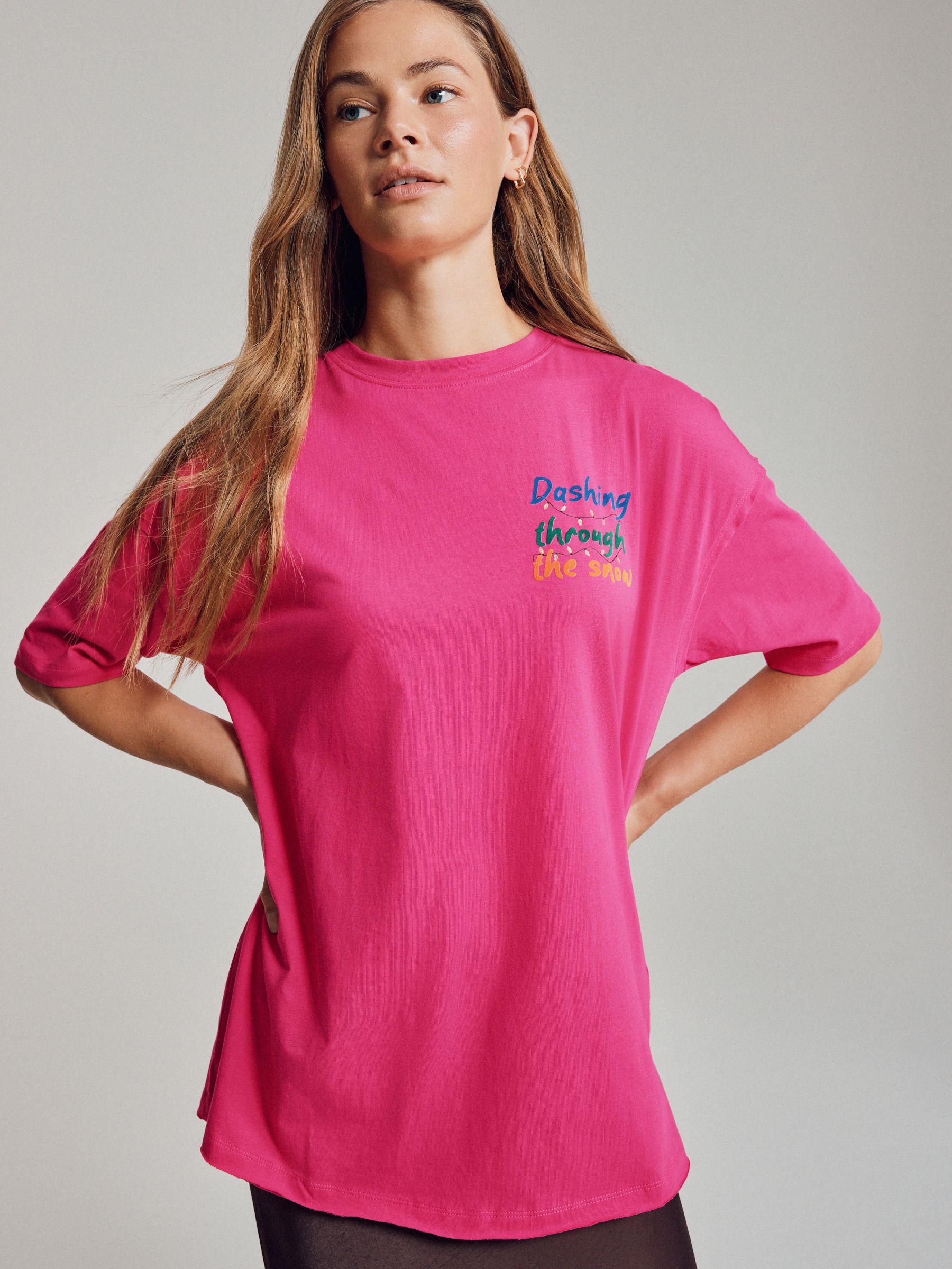 Roze - Feestelijk Kerstmis T-shirt met Korte mouwen, lovertjes en luipaardprint