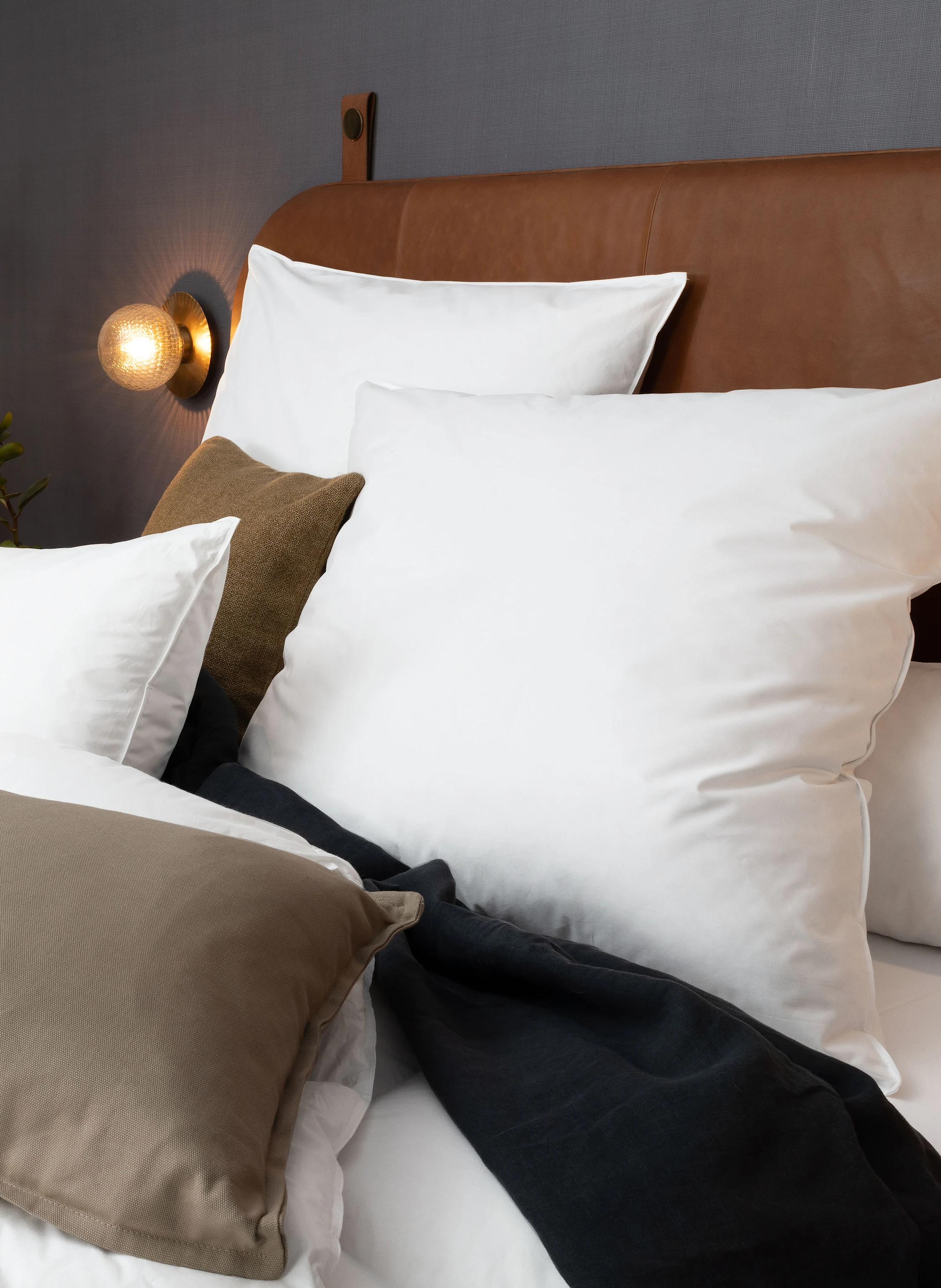CENTA-STAR Daunenkissen LUXURY MEDIUM
