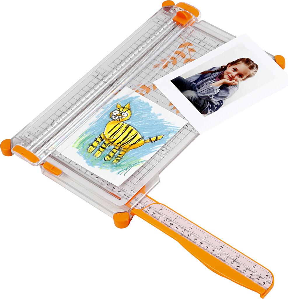 Fiskars - Skæremaskine - Surecut Paper Trimmer - 30X37 CM - 4153