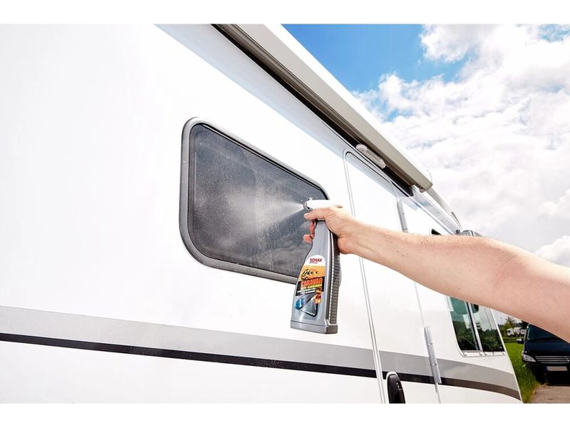 Sonax Fix-Set Caravan, Reinigung Pflege Kompaktes Set für Camping- und Wohnmobil-Begeisterte
