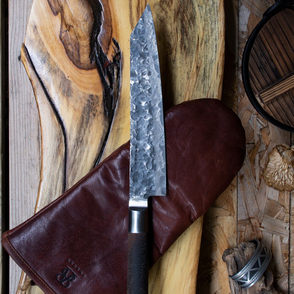 Kuro Kiritsuke kniv 23 cm.