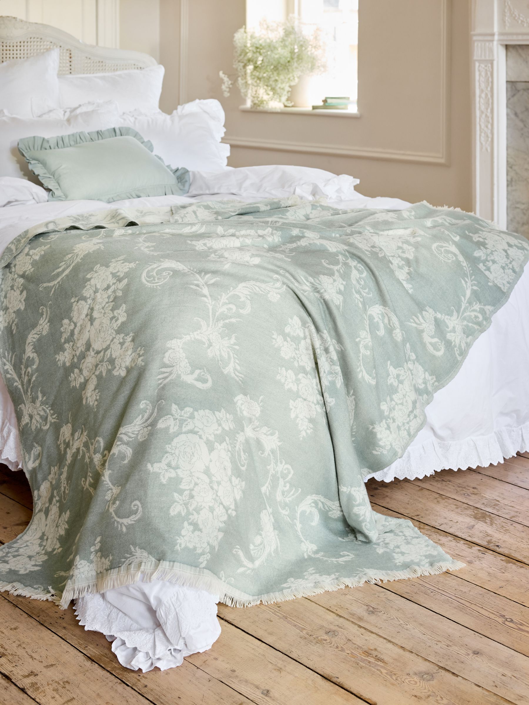 Shabby Chic by Rachel Ashwell® geborstelde bedloper