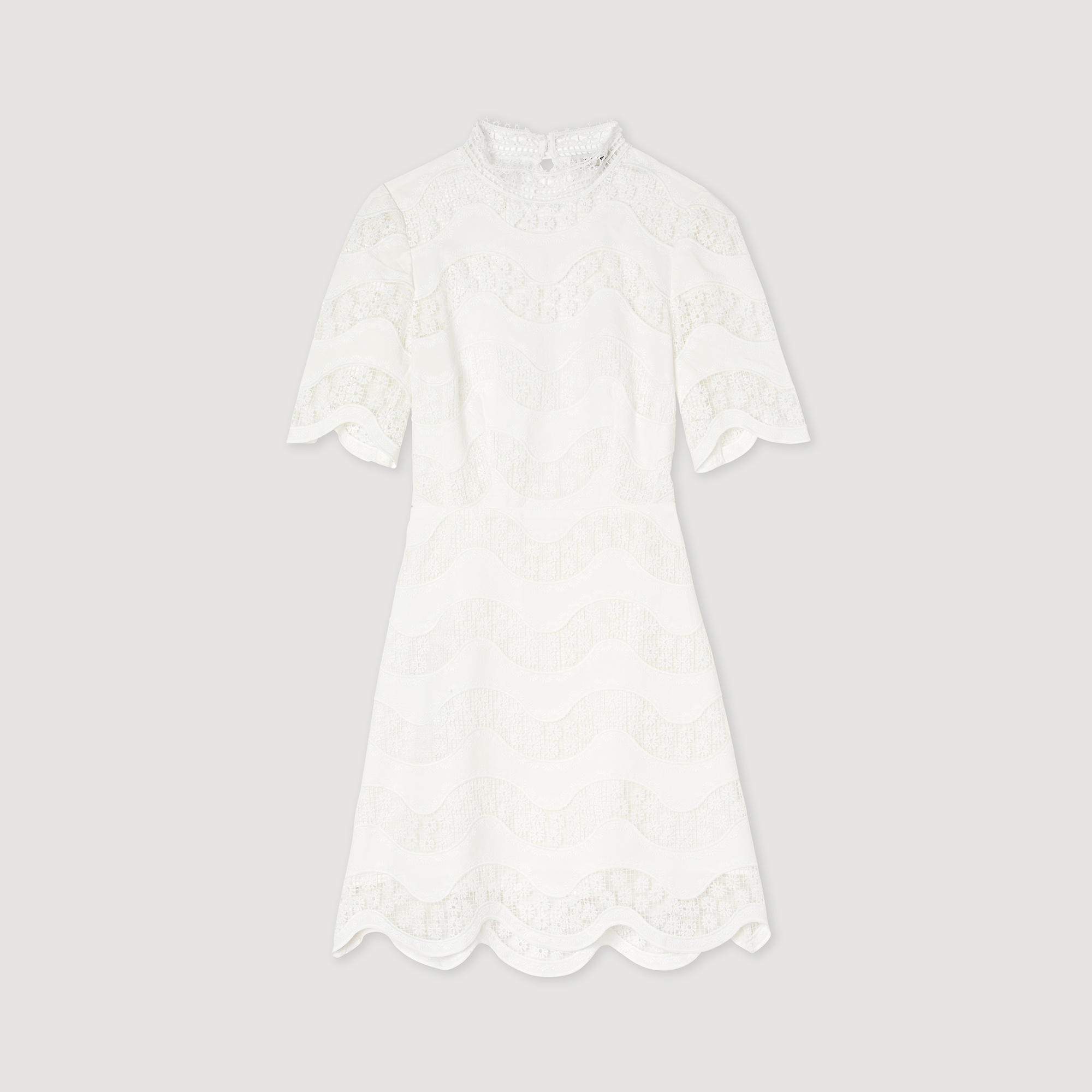 Robe courte en guipure
