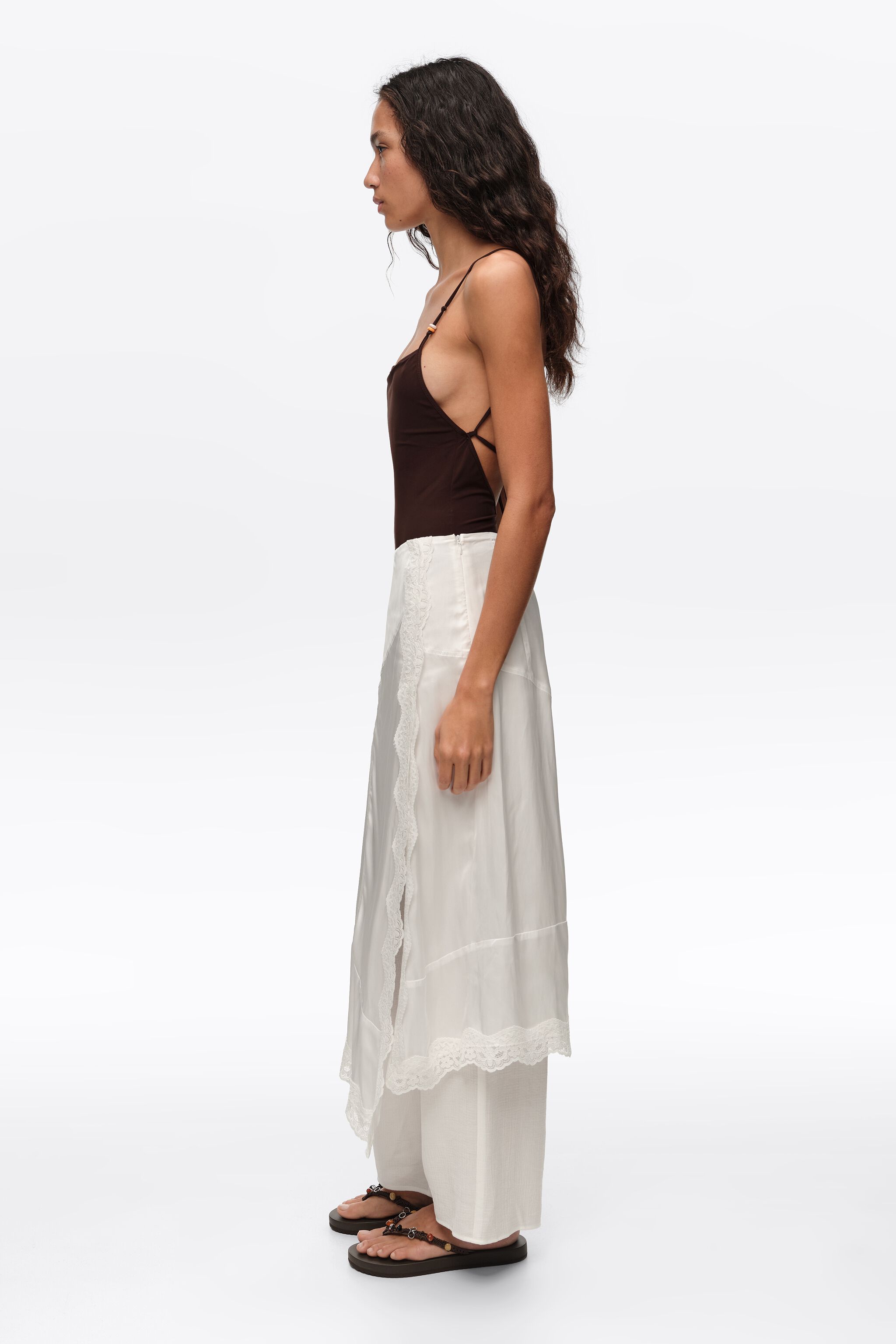 Saia-calça de renda de viscose off-white