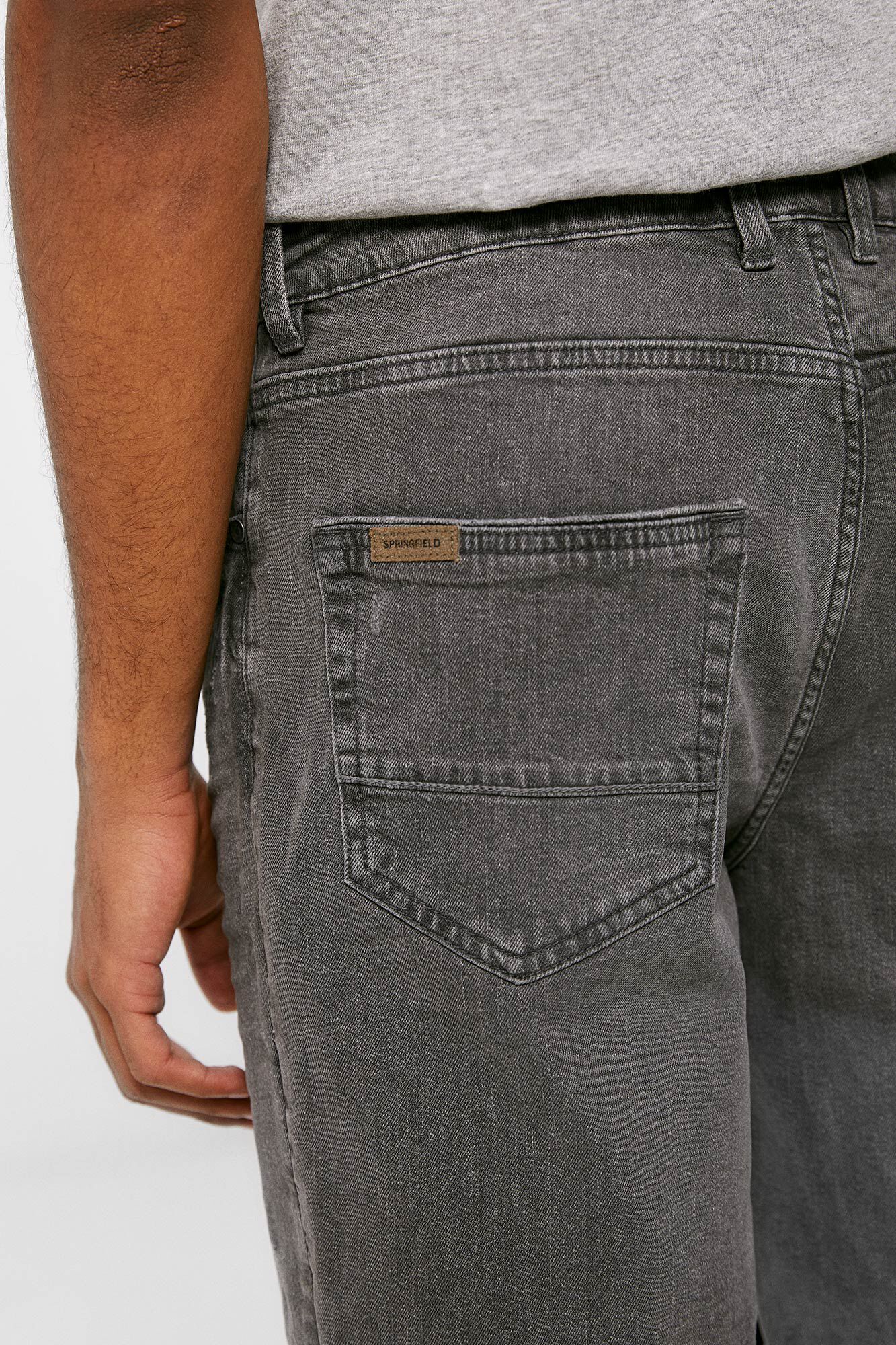 Bermuda jeans preta básica, lavagem bem escura - cinza escuro
