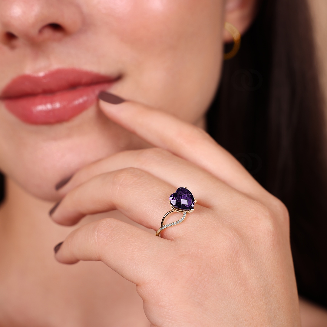 Ring 750/18 K Roségold mit Amethyst und Diamanten 0.06 ct H/si