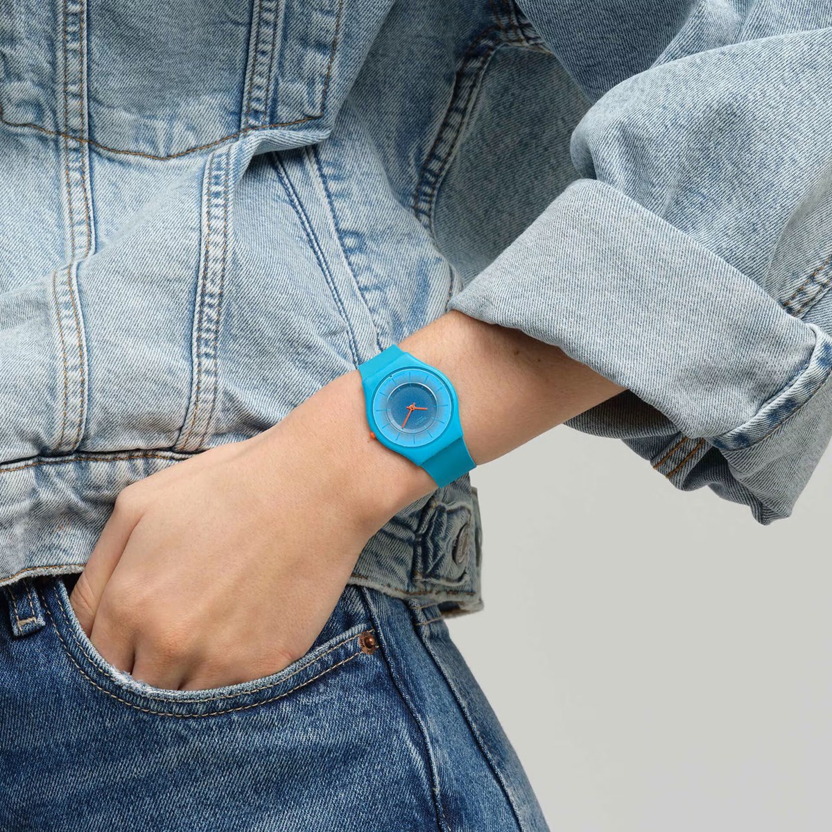 Montre femme Swatch Skin Radiantly Teal