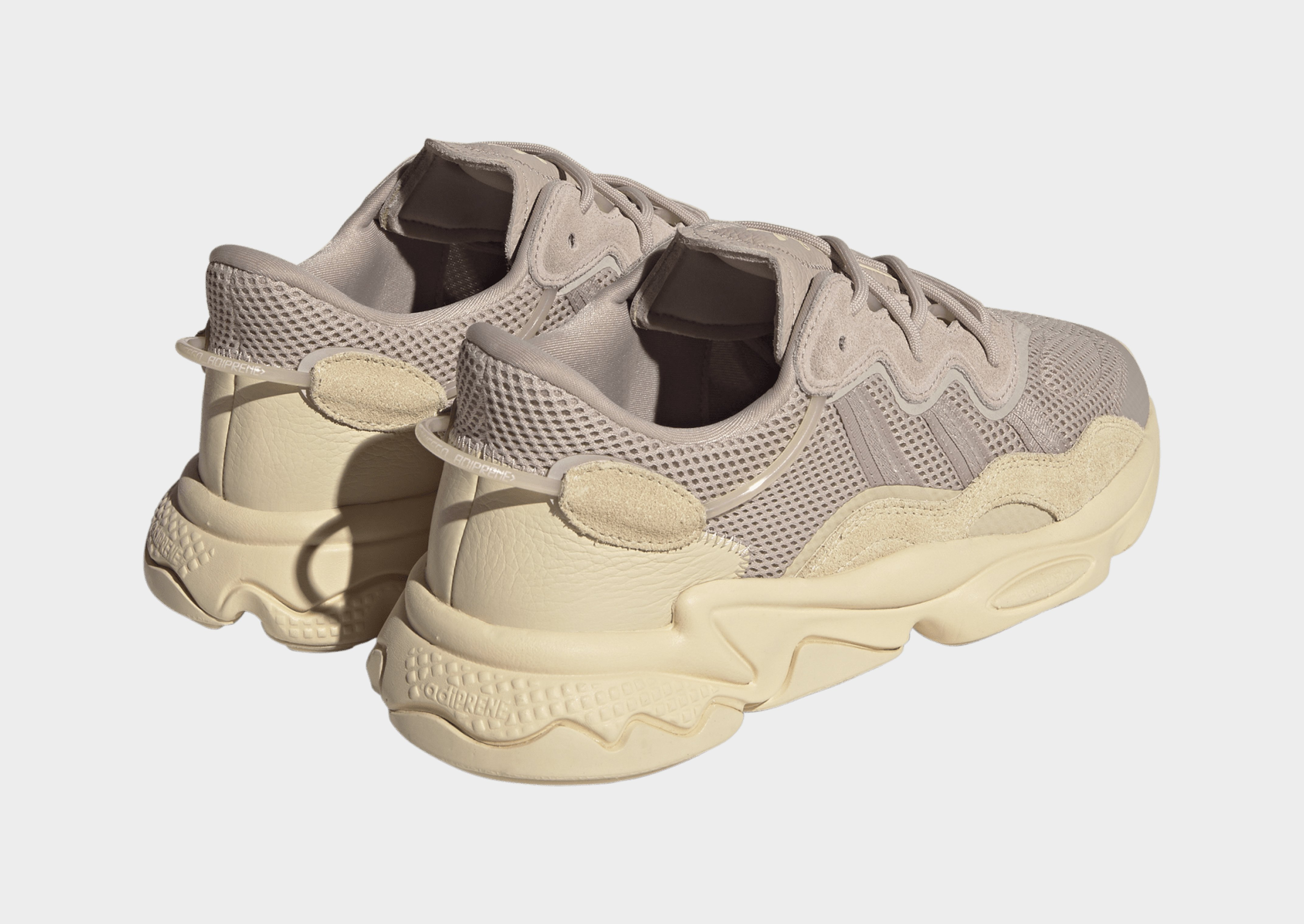 adidas Chaussure OZWEEGO