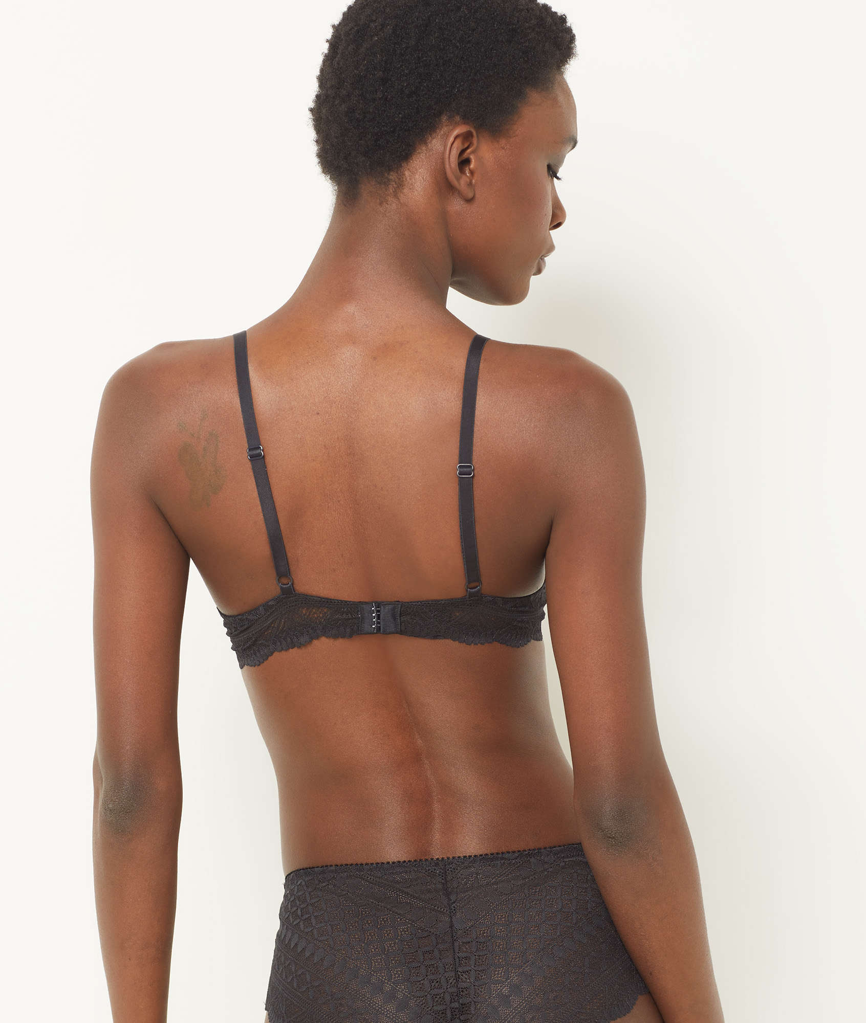 Soutien-gorge N.4 - Le coques fines