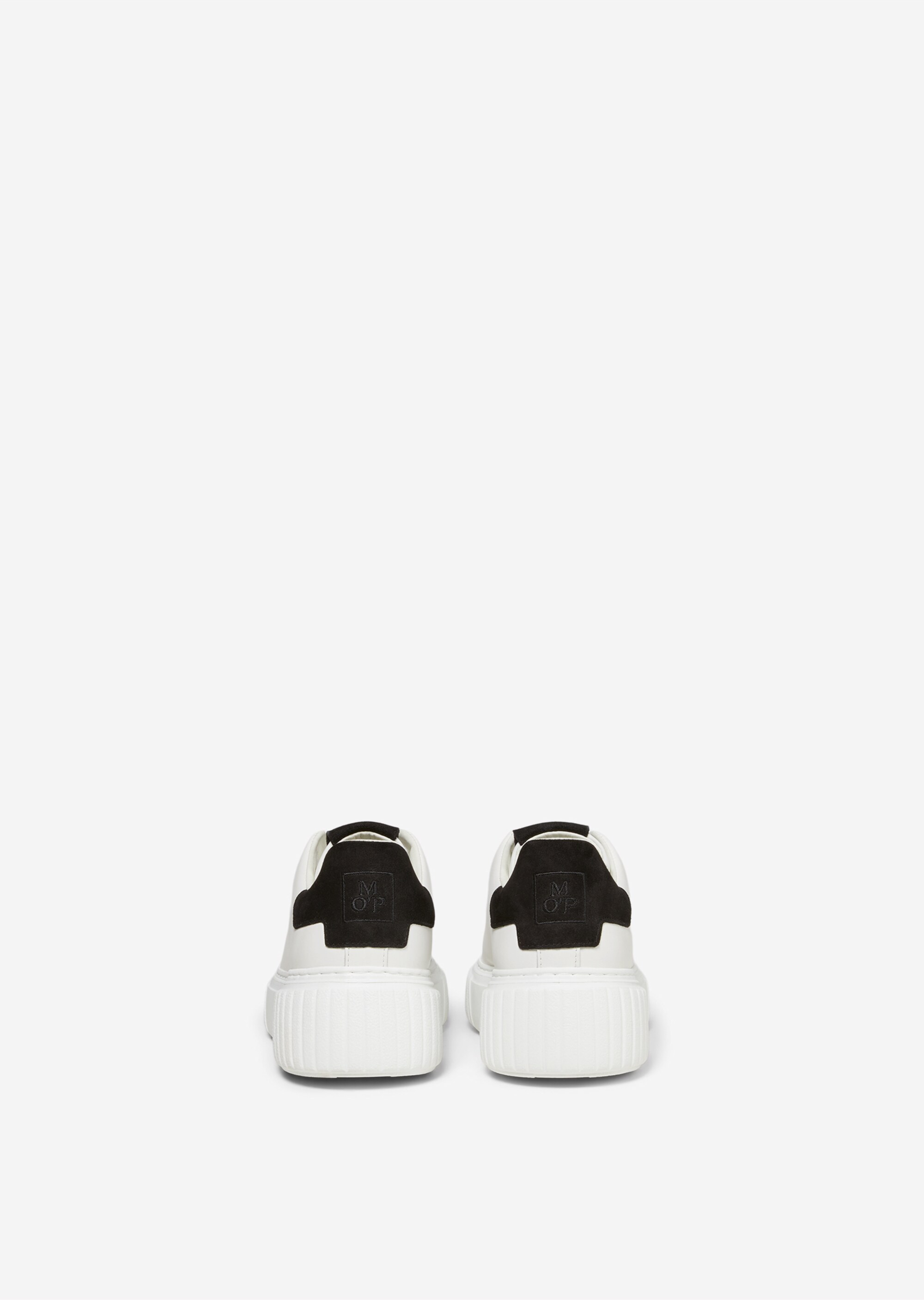Sneaker aus softem Kalbleder