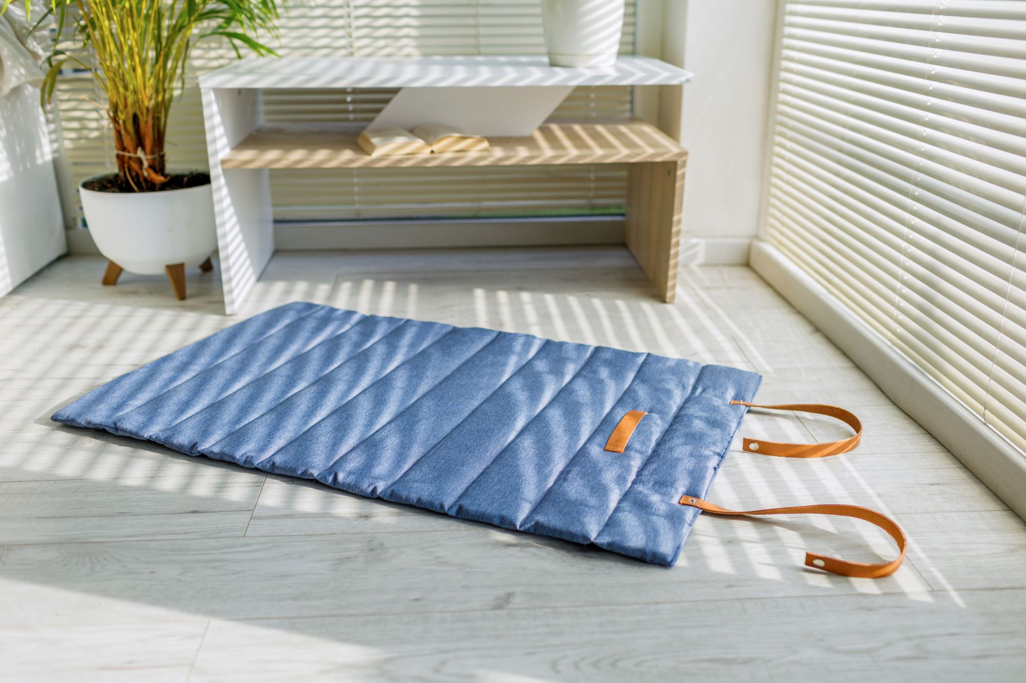 Animood Hunde-Rollmatte Luna Hundeteppich universal blau