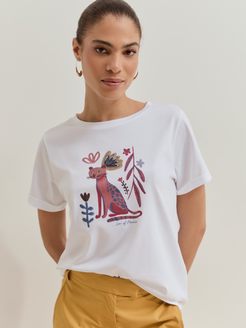 T-shirt em algodão com detalhes bordados