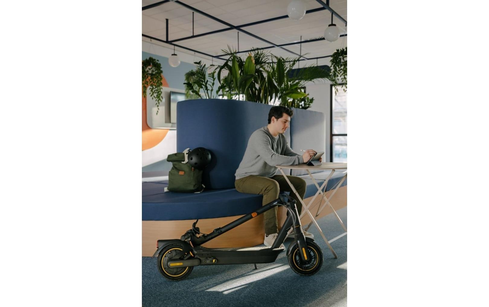 ninebot by Segway E-Scooter »Kickscoote« 20 km/h 70 km