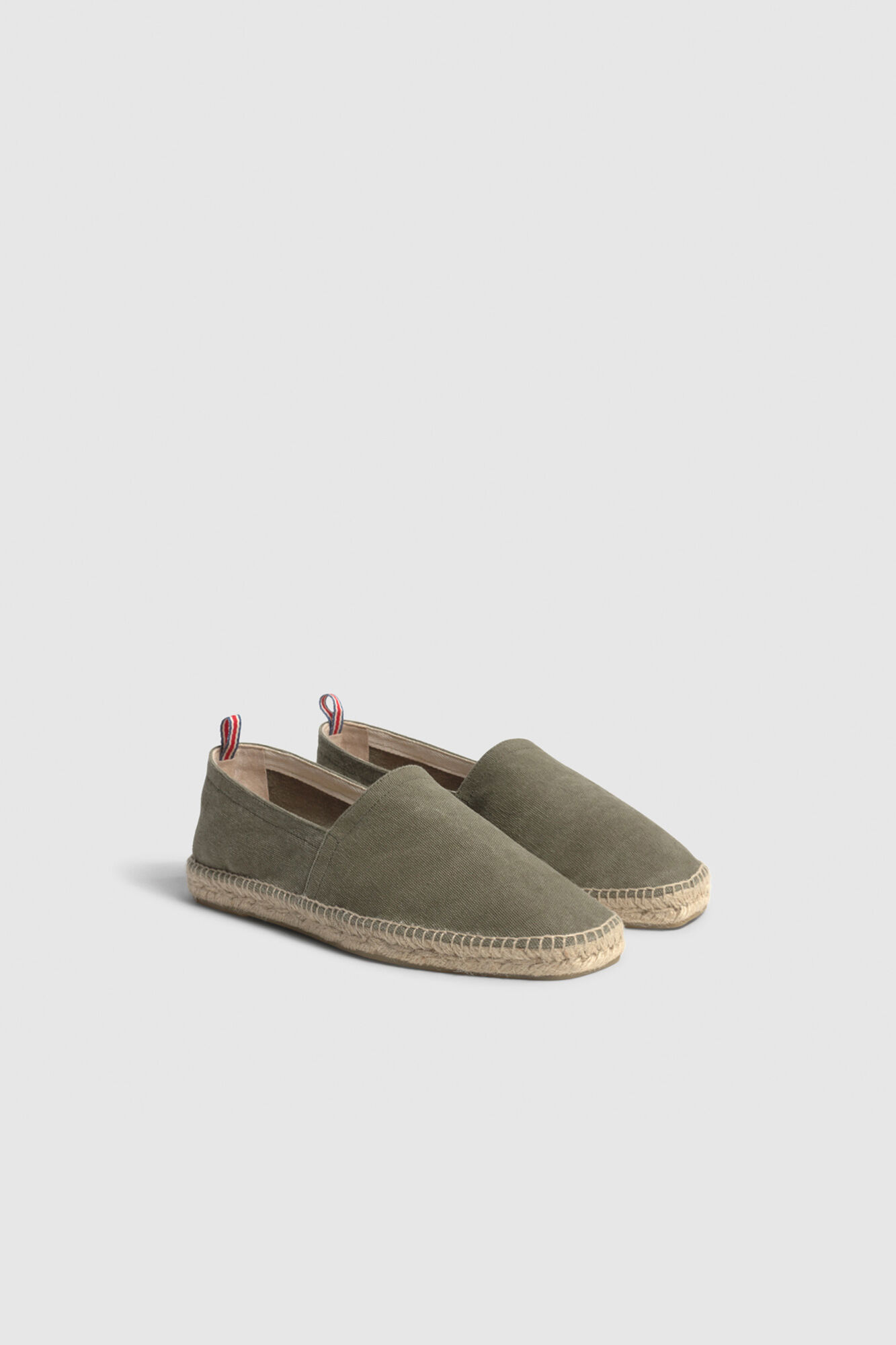 Espadrille rasteira de lona Pablo - Cáqui