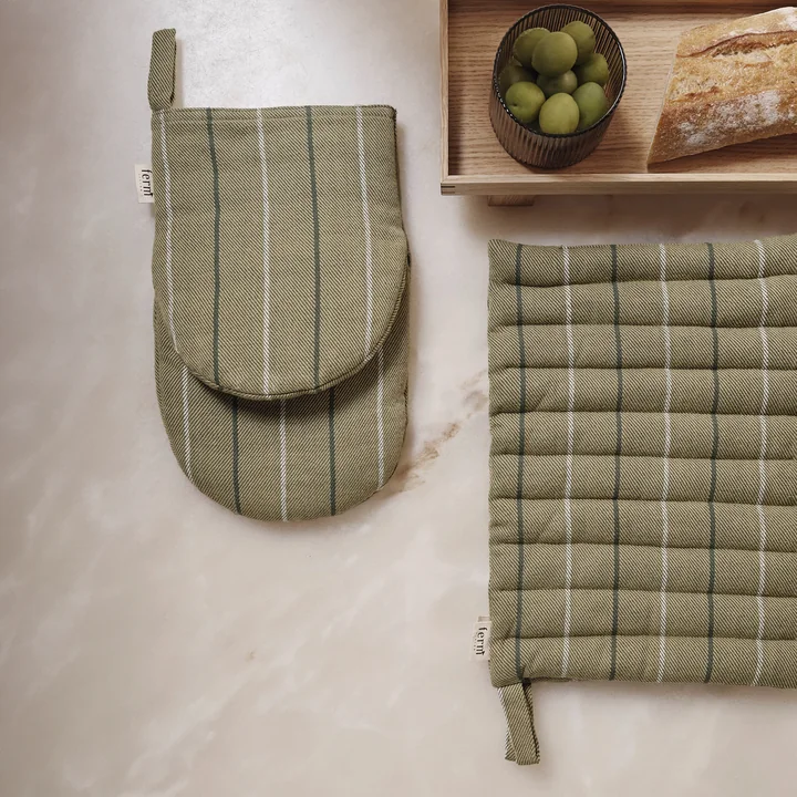 Ferm Living - Ito Ofenhandschuh, hazel