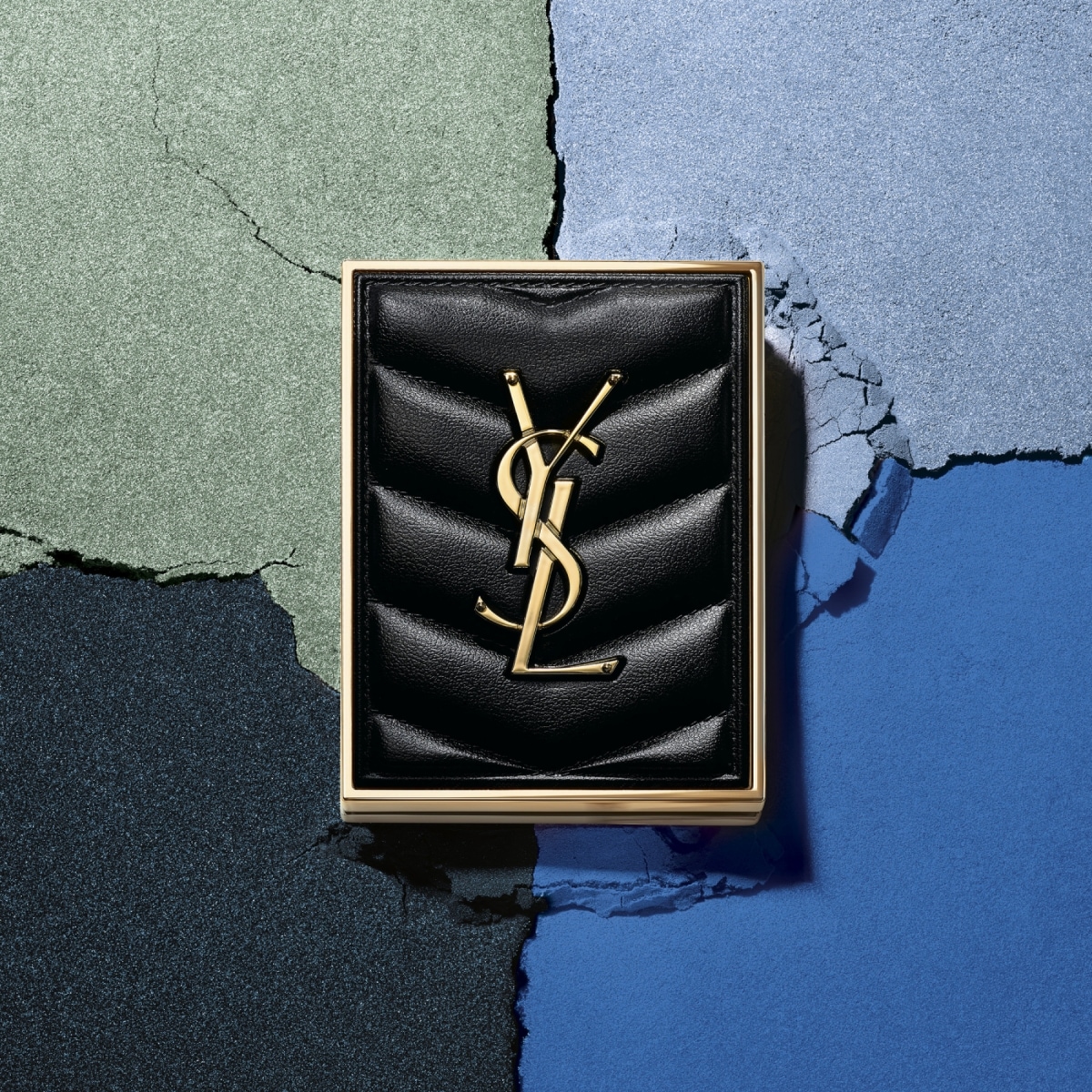 YVES SAINT LAURENT Couture Mini Clutch Palette De Fards A Paupières Longue Tenue