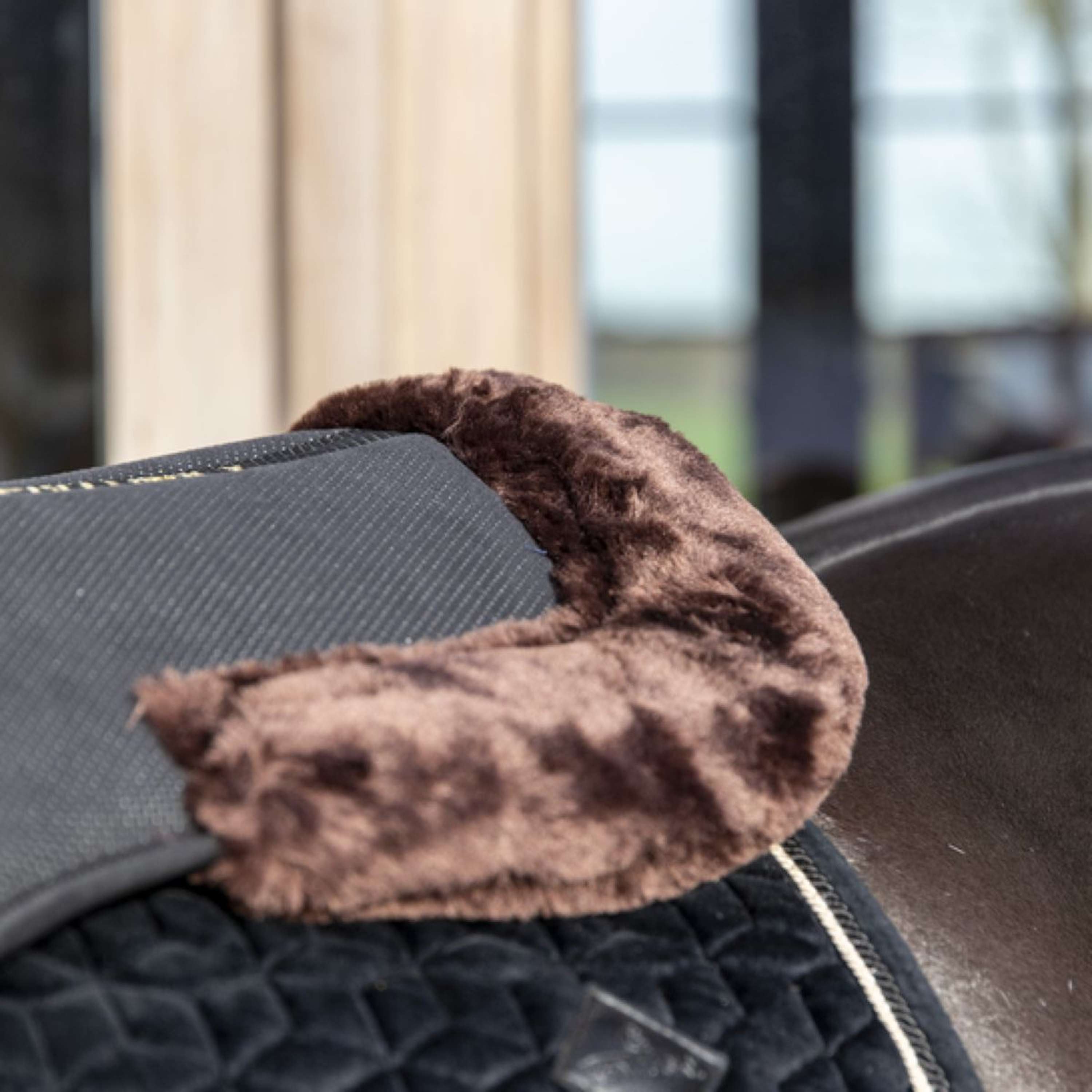 Kentucky Zadelonderlegger Halfpad Anatomic Absorb Sheepskin Bruin/Zwar