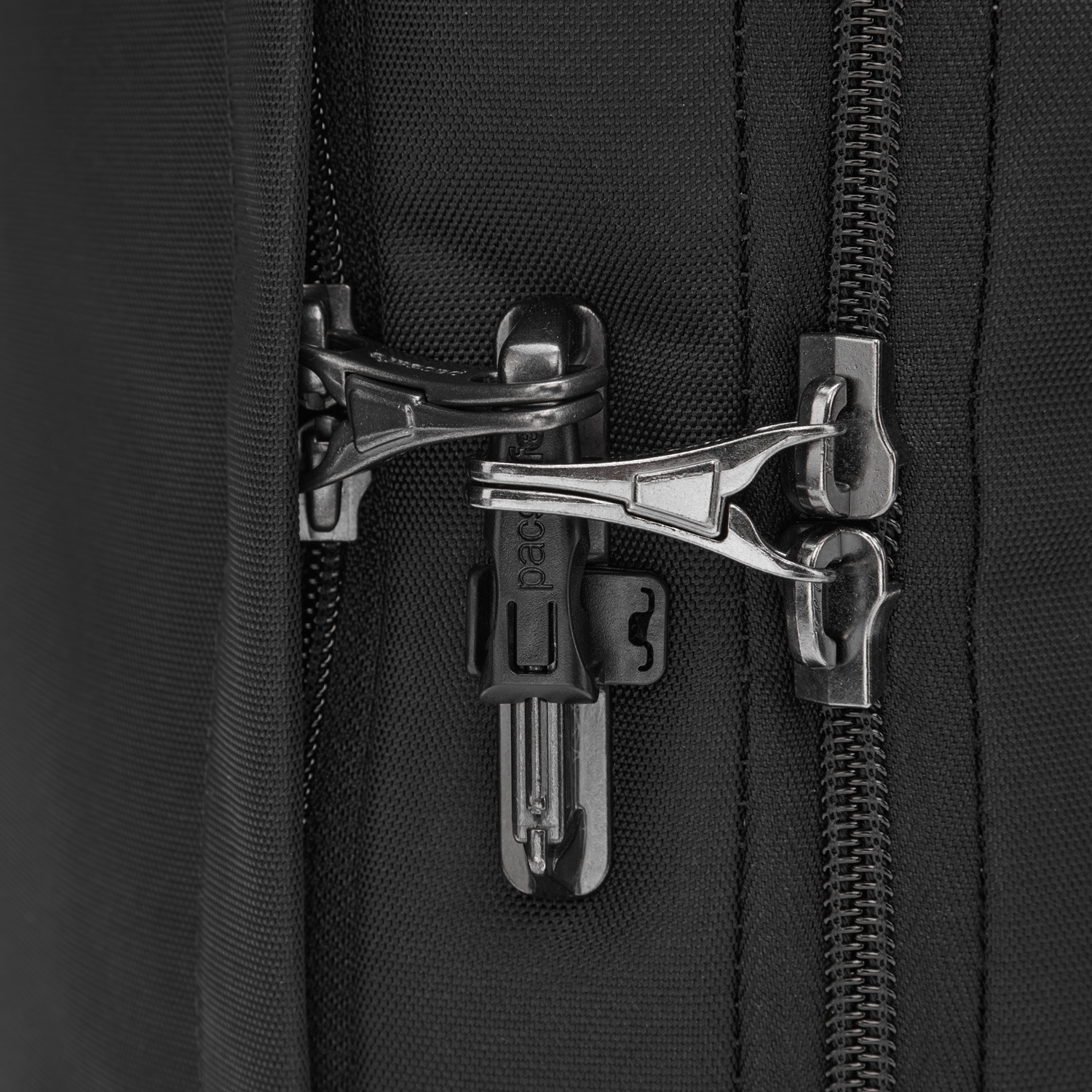 V 16'' Commuter Backpack