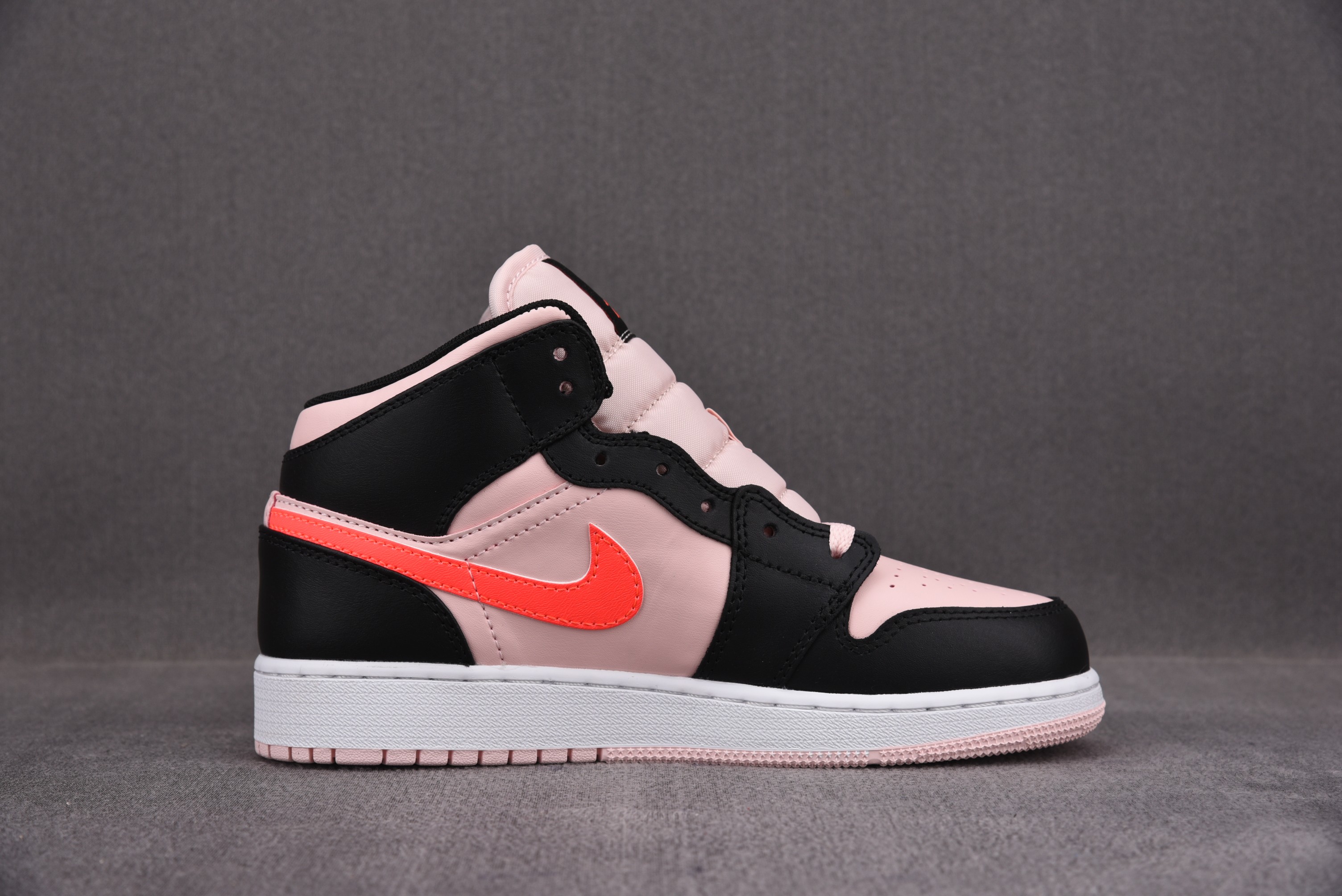 Jordan 1 Mid Atmosphere