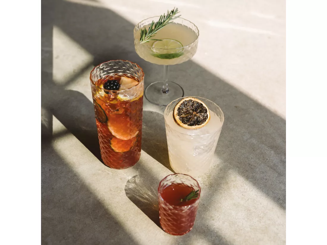 Coppa Set 4pcs Gobelet 25 cl Verre pour Cocktails et Vins Aromatiques, Verre, Design Élégant Zafferano Fabriqué en Italie