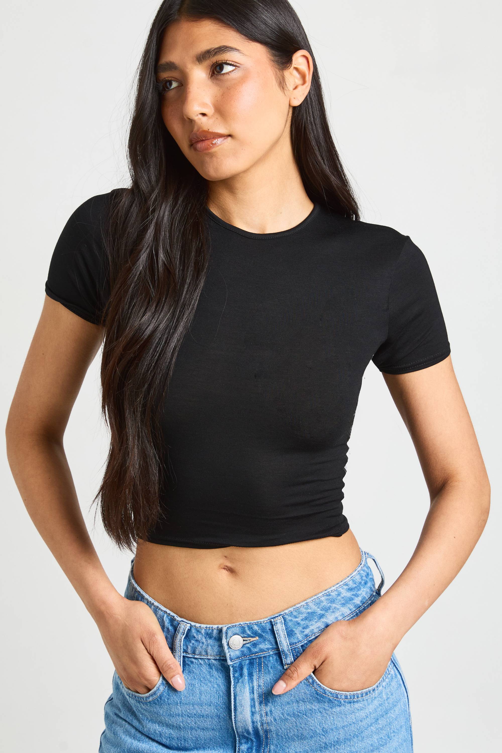 boohoo Top Court Basique À Manches Courtes Et Col Rond Pour Grande Taille