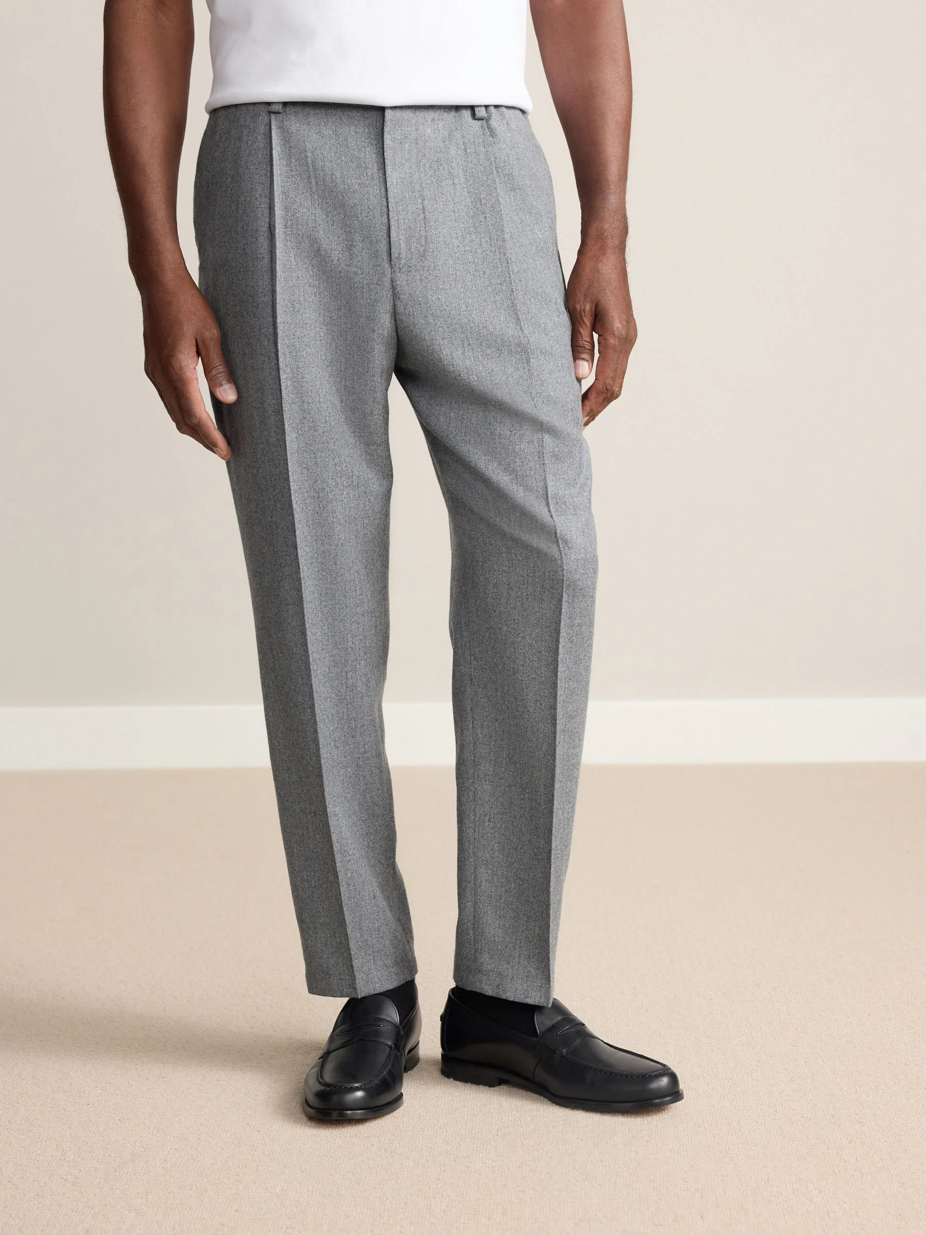 Grijs - Signature Regular Tapered 100% REDA Marino Wool Smart Trousers With Elasticated Back