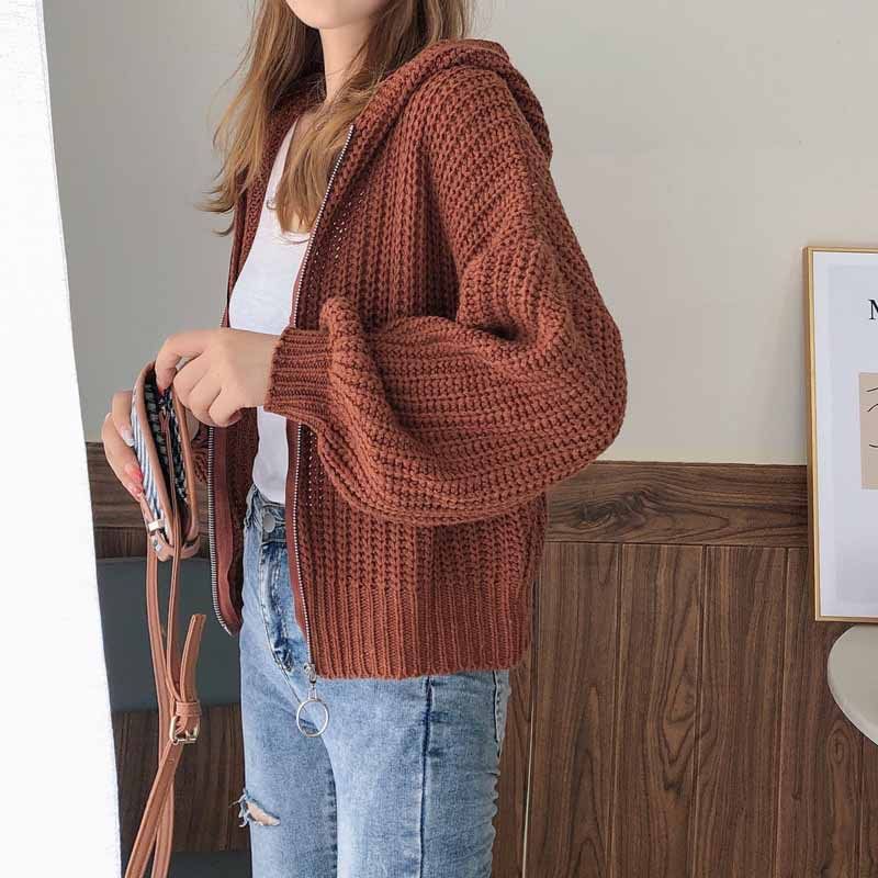 Muezz - Effen grof gebreide crop hoodie met rits