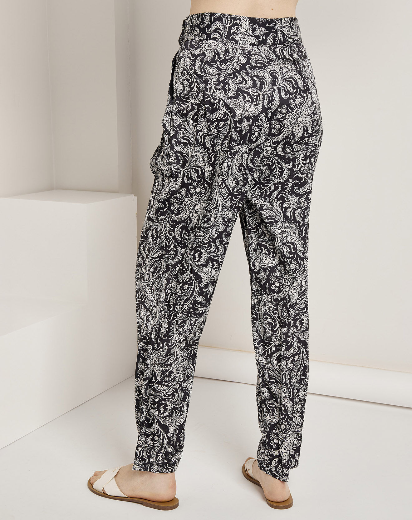 See u Soon Pantalon satiné Lena imprimé noir