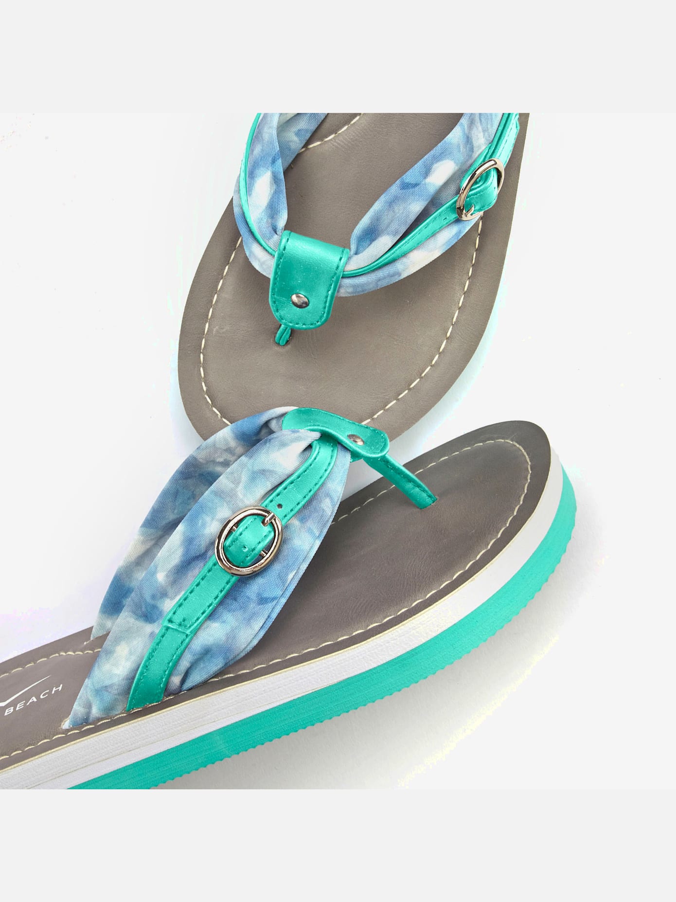 Tongs estivales avec imprimé