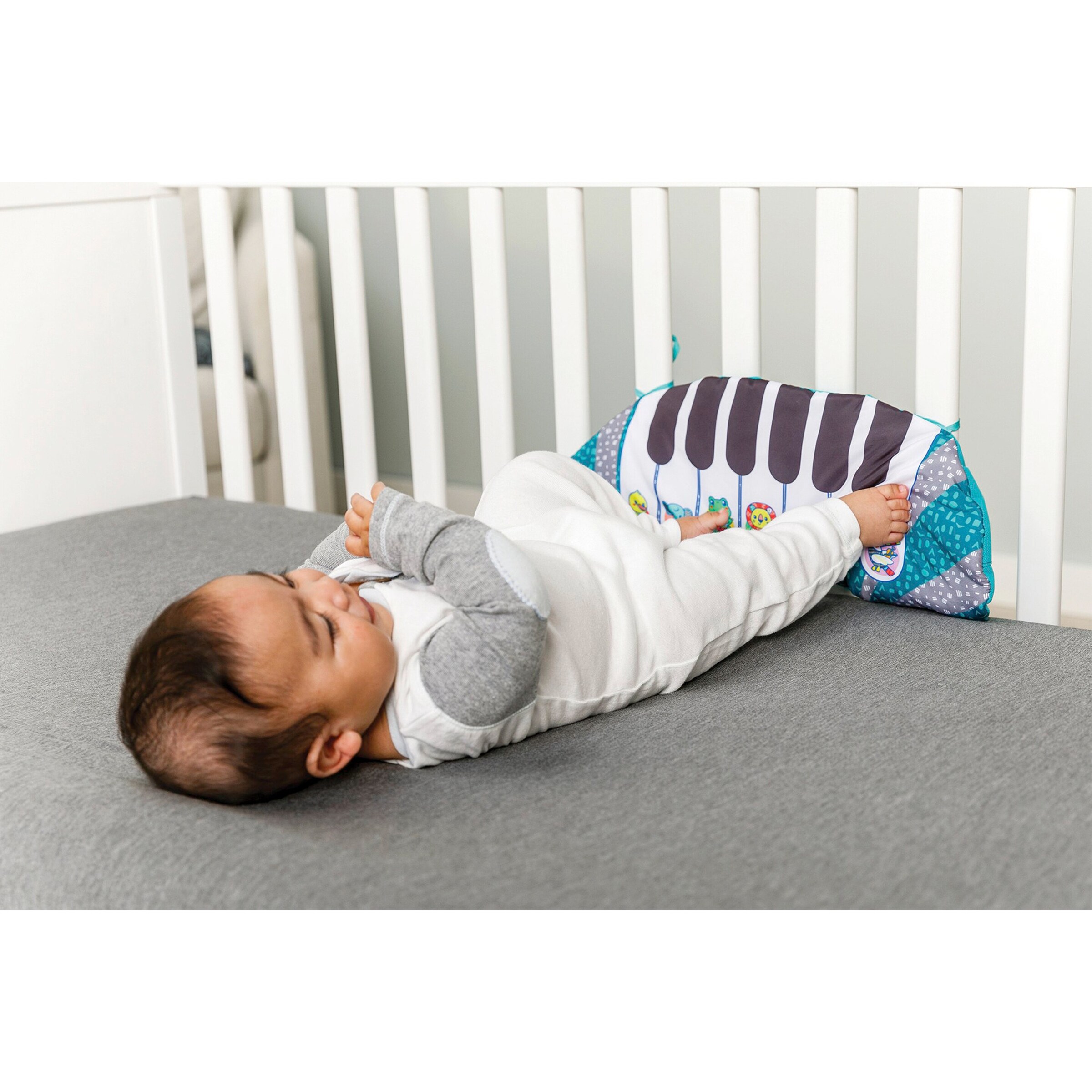 Infantino Spielkissen Tummy Time Piano