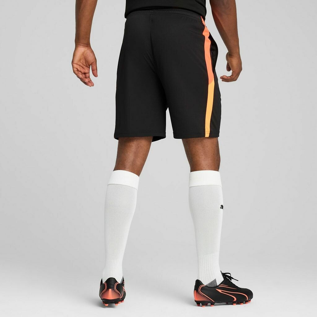 Calções PUMA para futebol