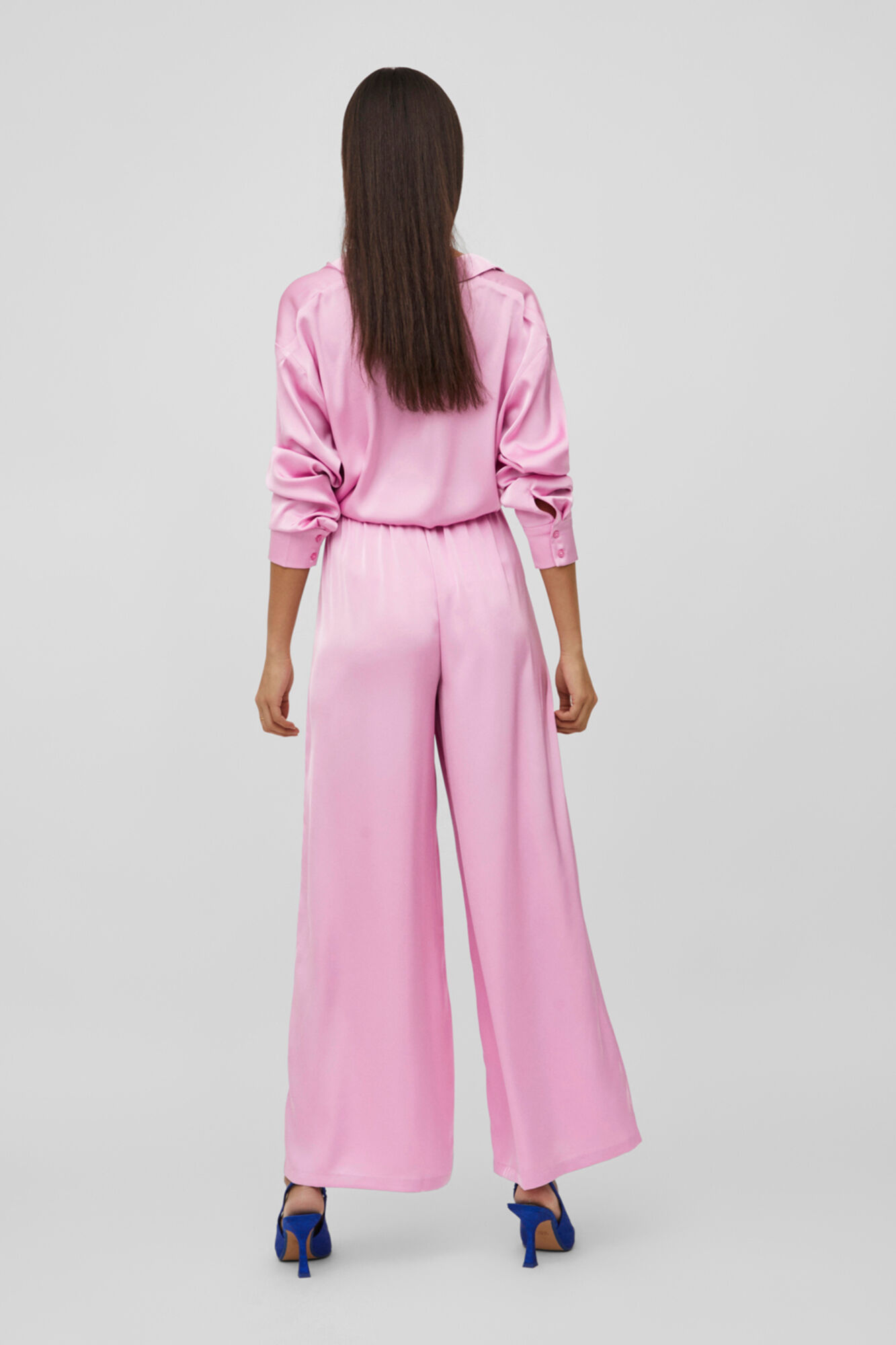 Calça de cetim Total Look Vila - Rosa