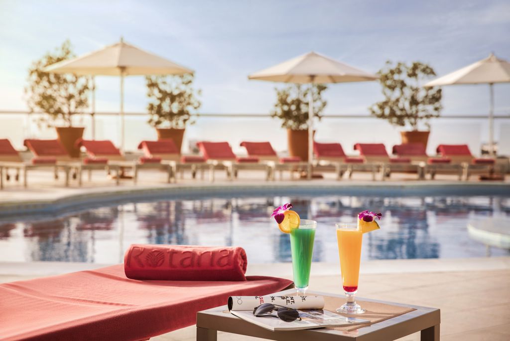 Towers Rotana Logies en ontbijt - Hotel