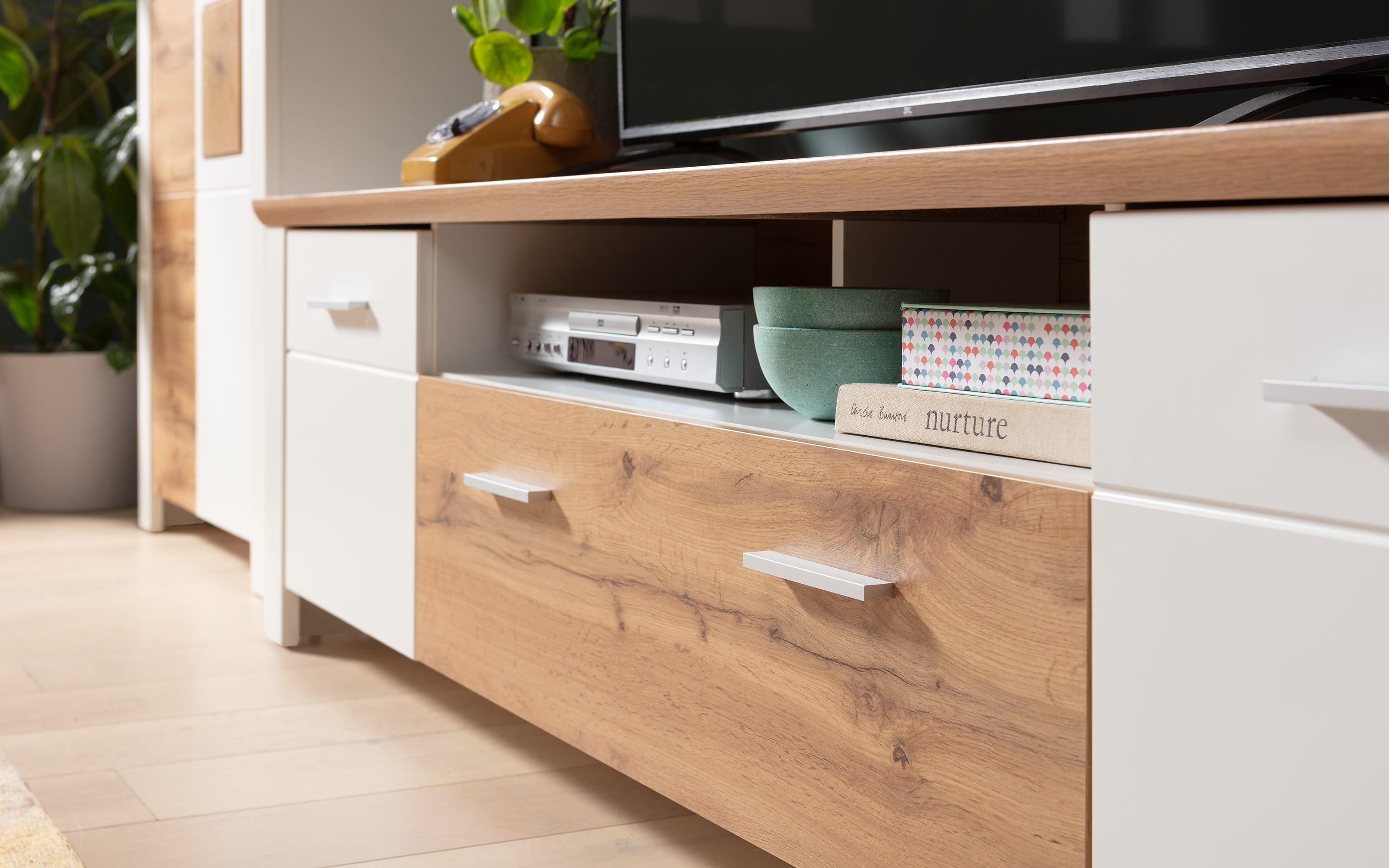 TV-Unterteil Matera, weiß/Altholz-Nachbildung, 209 cm