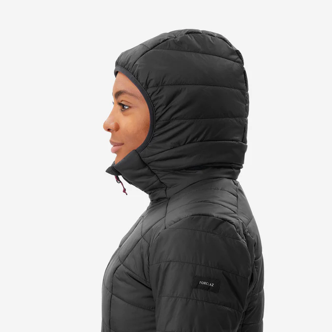 Decathlon Forclaz - Jaqueta acolchoada feminina Forclaz para mochilão em montanha com capuz - MT100 23°F