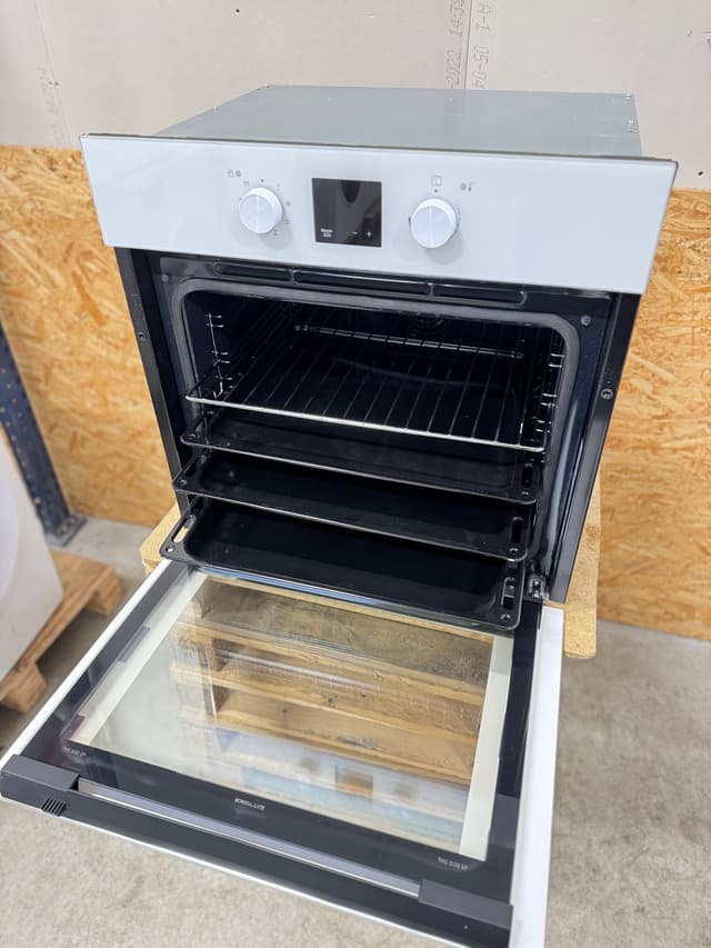 Vestfrost indbygningsovn VBO1260W PYRO-2