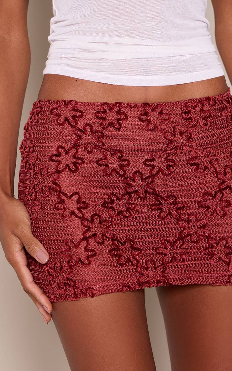 Rouge Mini-jupe Jacquard À Motif Floral Sombre