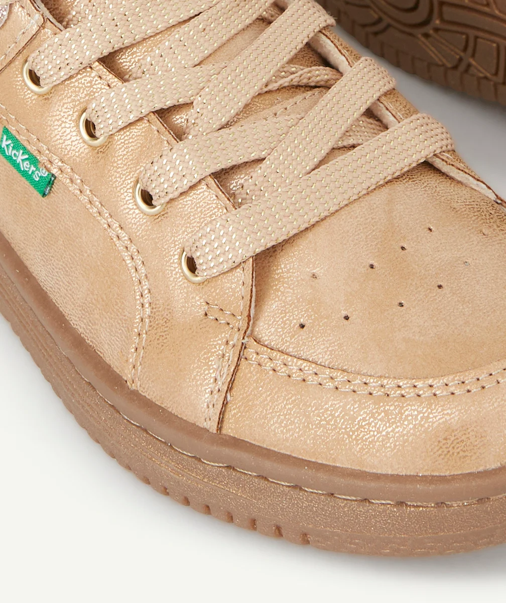KICKERSBASKETS MONTANTES FILLE BEIGE ET COULEUR DORÉE