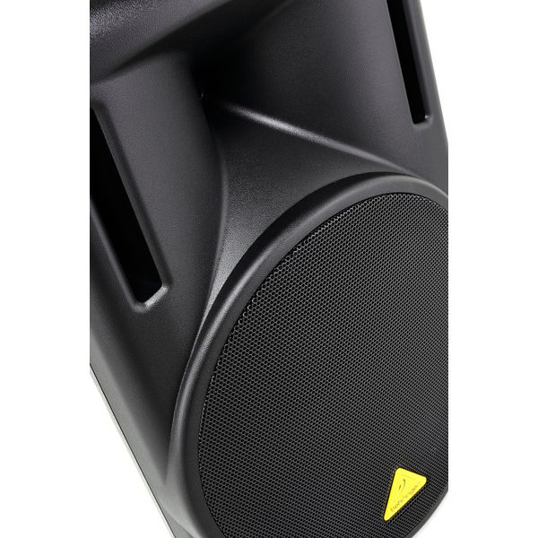 Behringer Eurolive B215XL