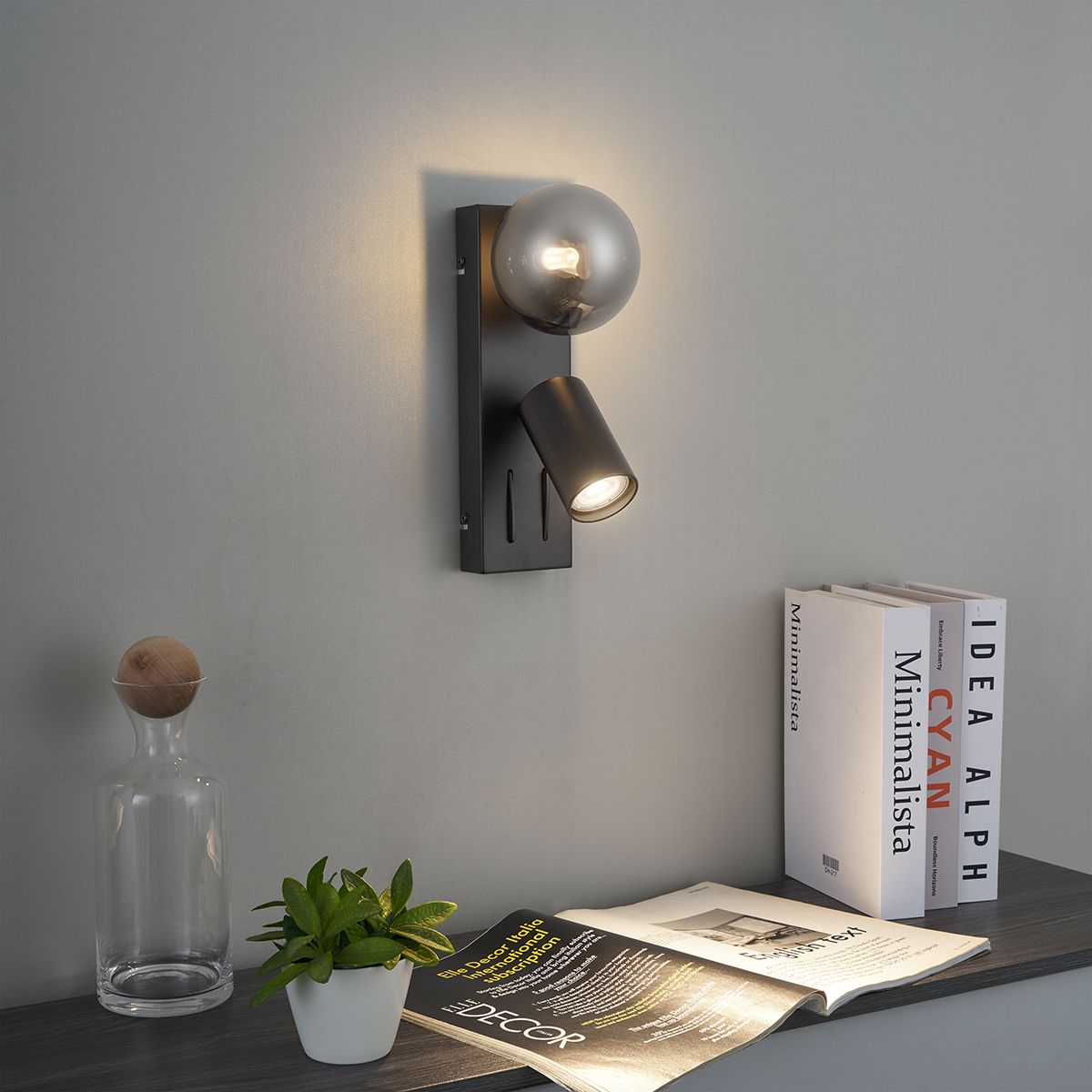 Moderne wandlamp zwart 2-lichts kantelbaar met USB-C poort - Lesly