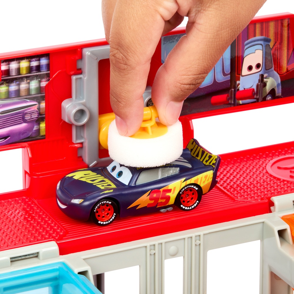 Pixar Cars Farbwechsler Mobile Lackiererei Mack Spielset