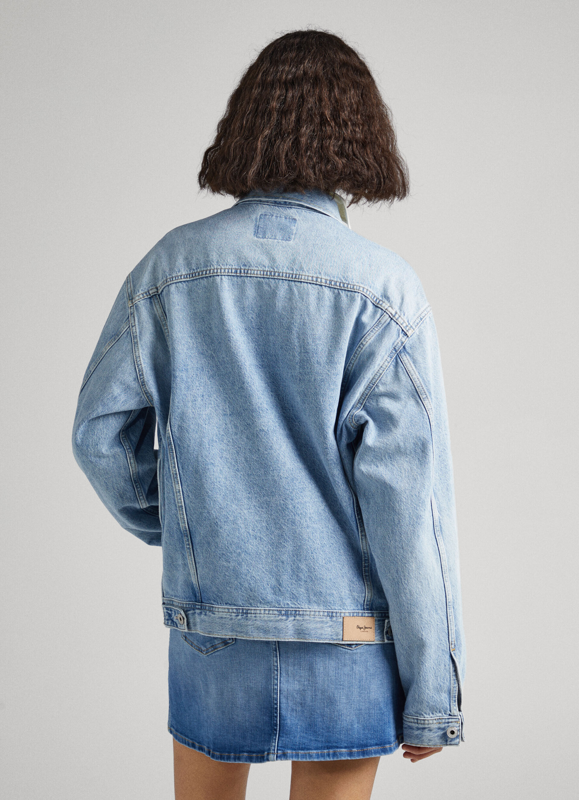 JAQUETA JEANS DE CORTE REGULAR - jeans
