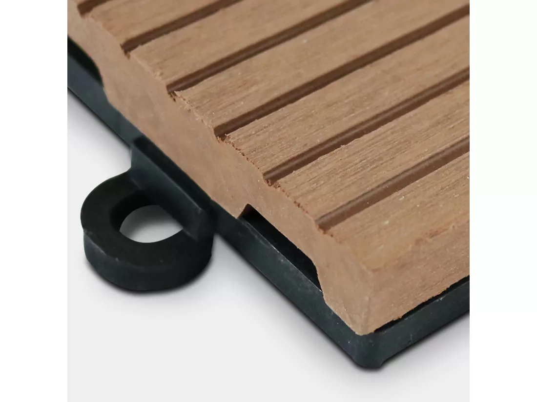 Lot de 8 dalles clipsables en bois synthétique marron clair