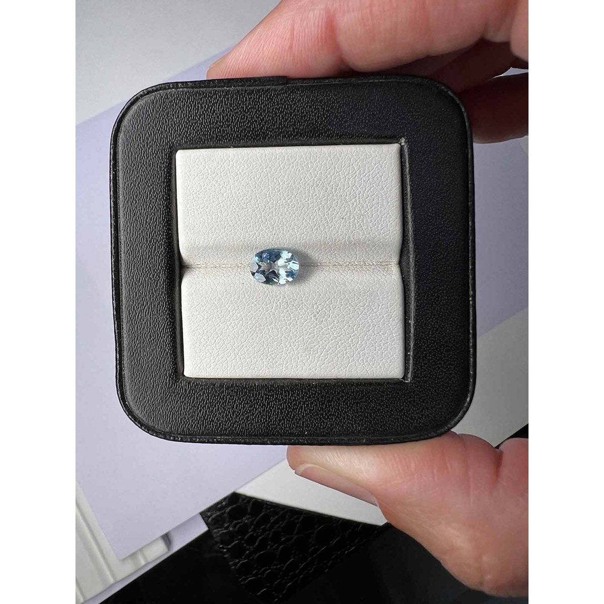 Aigue-Marine Ovale de 0.68 carats - Clarté VSI - Origine Afrique