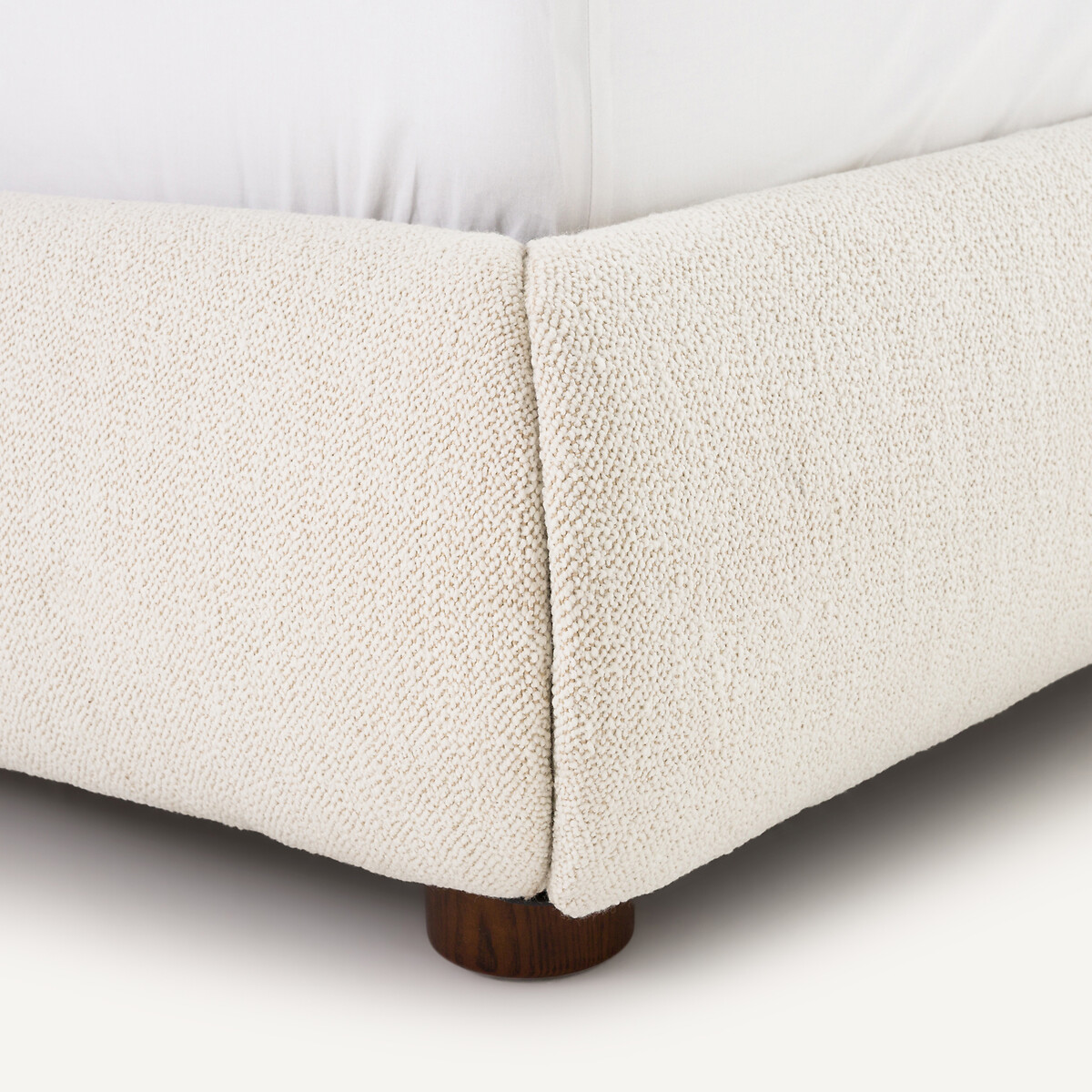 AM.PM<br>Estrutura de cama Nuvole acolchoada de 2 lugares em bouclette