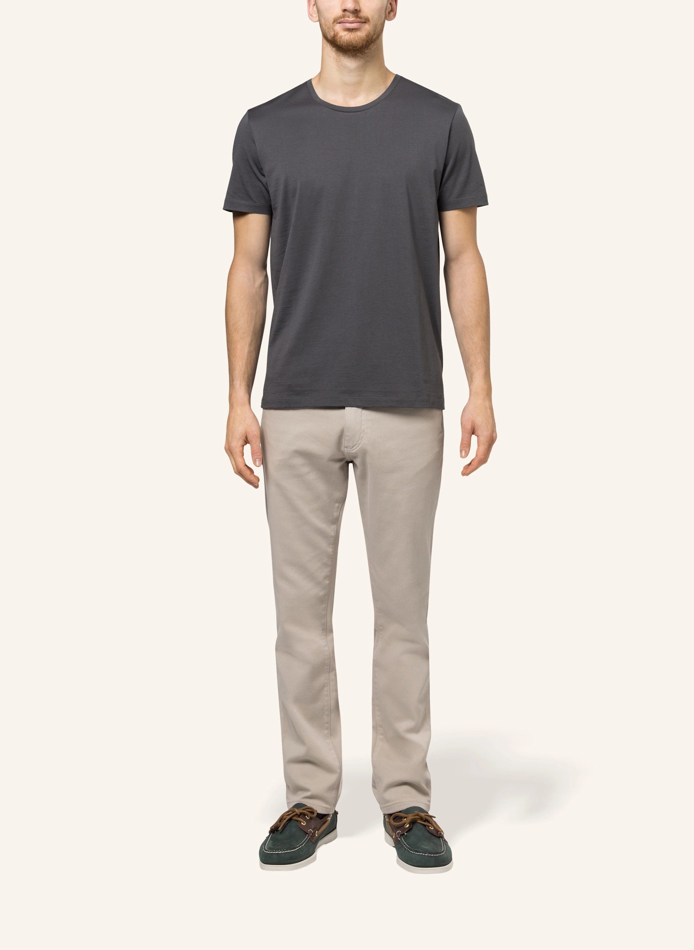 TRUSTED HANDWORK Round Neck 1/2-Sleeve T-Shirt