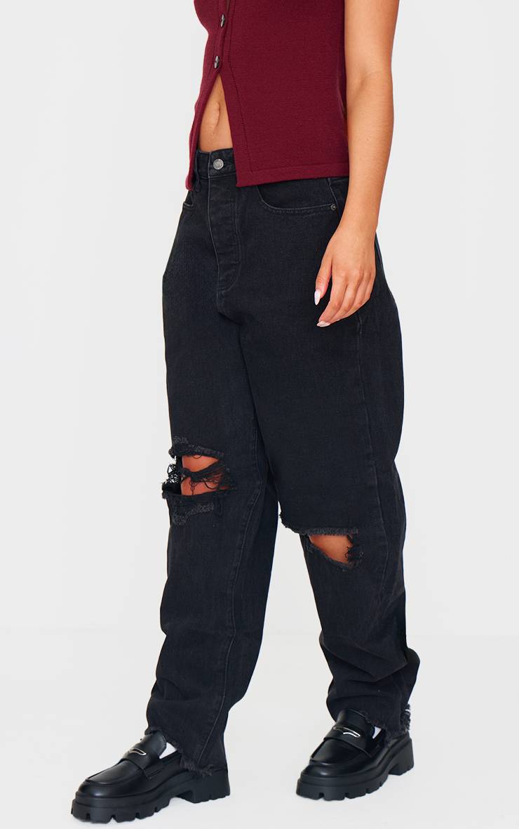 Noir Délavé Prettylittlething Jean Boyfriend Noir Délavé Ourlet Ultra Déchiré